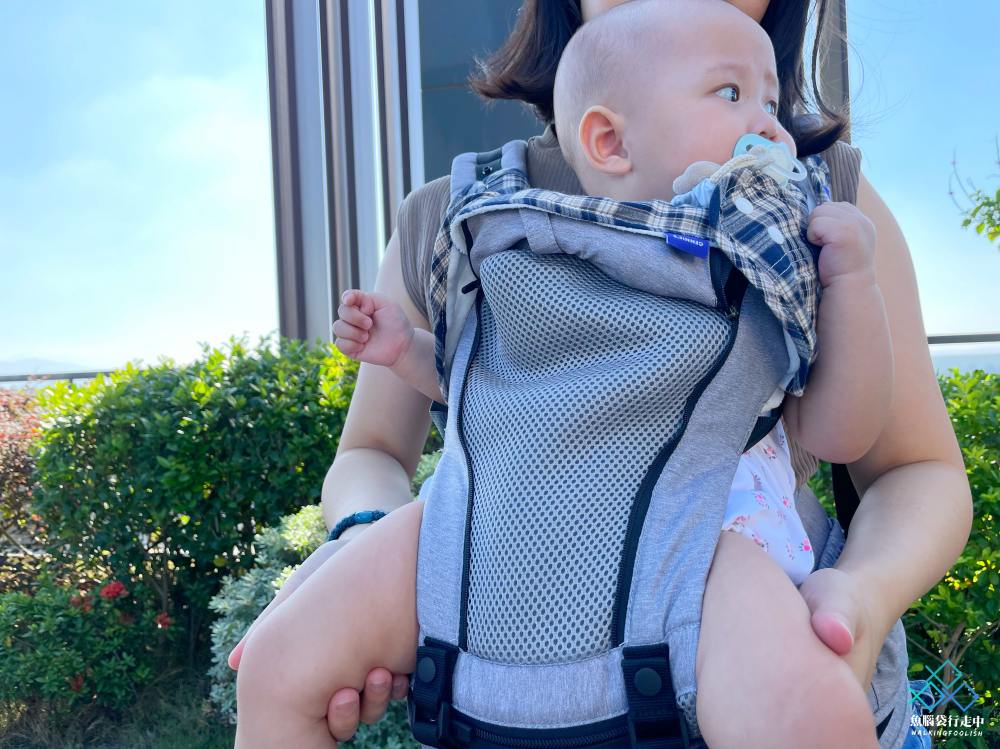 寶寶輕量氣墊揹帶推薦-嬰兒輕量揹帶 